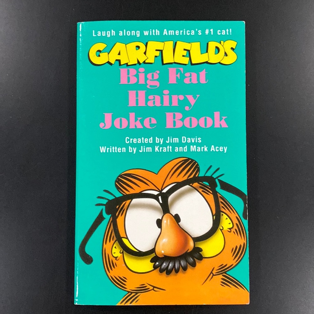 Garfield’s Big Fat Hairy Joke Book - Paperback Book